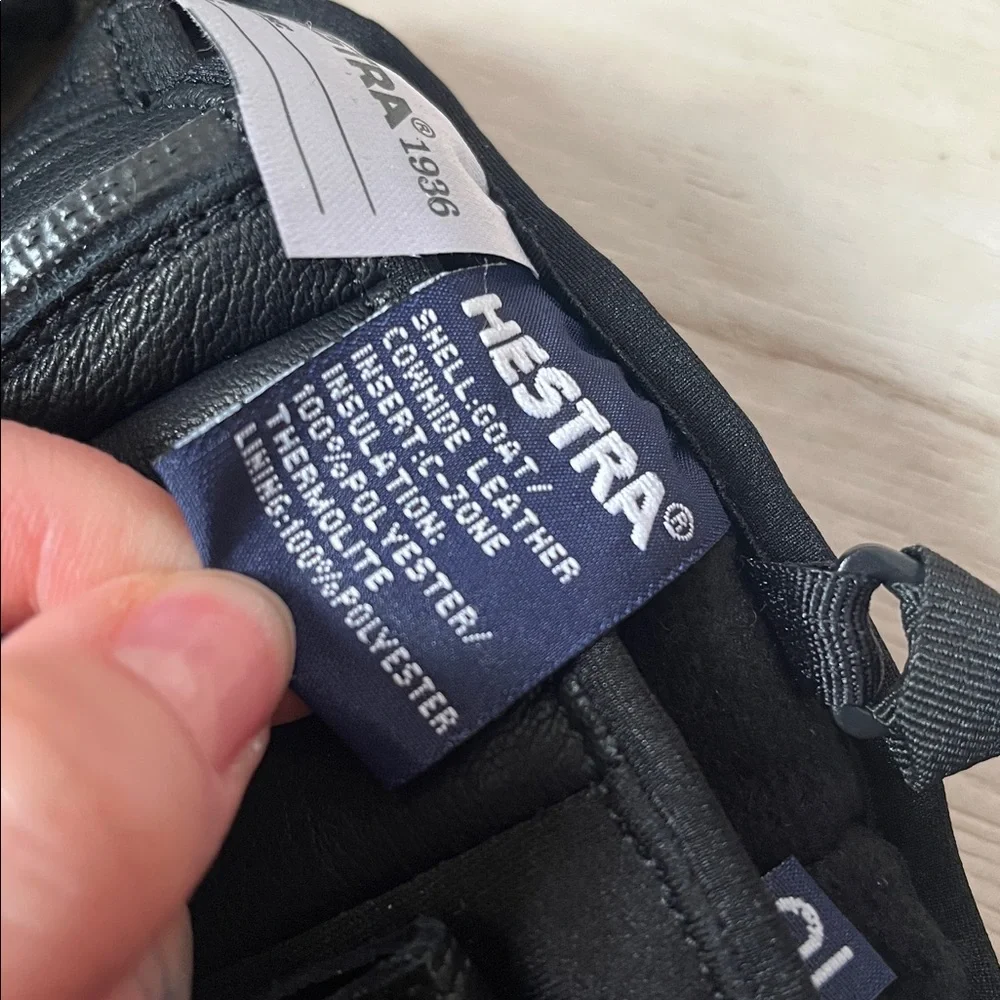 Hestra signed gloves - Picture 5 of 5